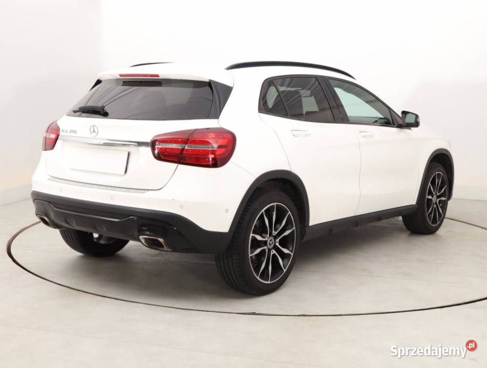 Mercedes GLA GLA 200 mazowieckie sprzedam