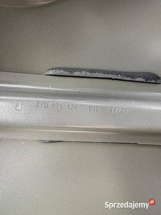 AUDI A3 8Y 20 DRZWI PRAWE PRZÓD 8Y0831052 osobowe Jabłonna