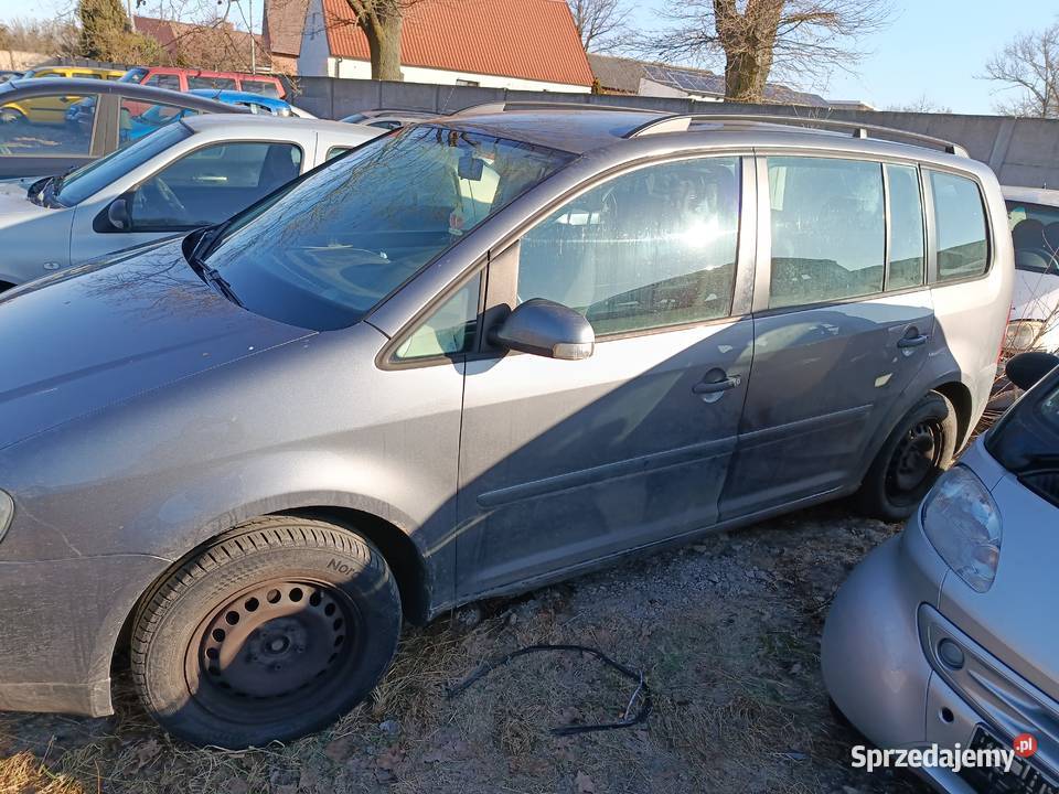 Volkswagen Touran 19 TDI 2005 r dawca części osobowe Szklarka Myślniewska