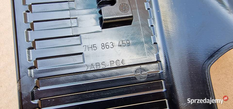 VW T5 T6 OSŁONA LISTWA PROGU PASA TYLNEGO KLAPY Bieleń