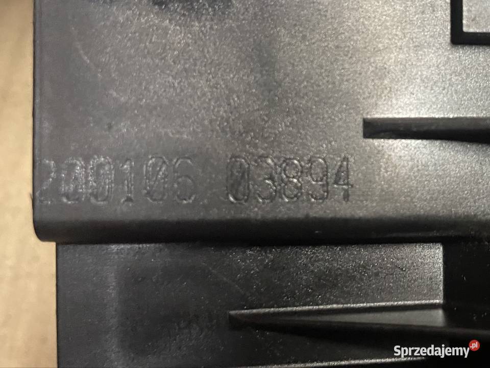 Skrzynka bezpieczników vw passat b6