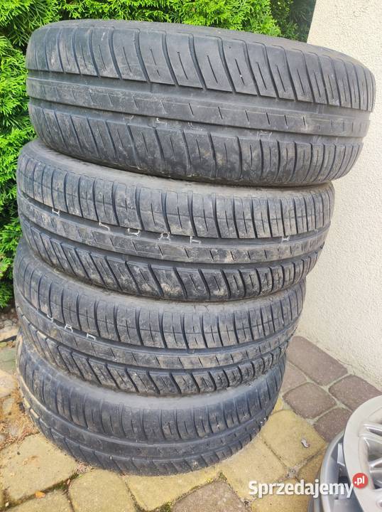 Opony DUNLOP 17560 R15 4mm 60 Zamość sprzedam