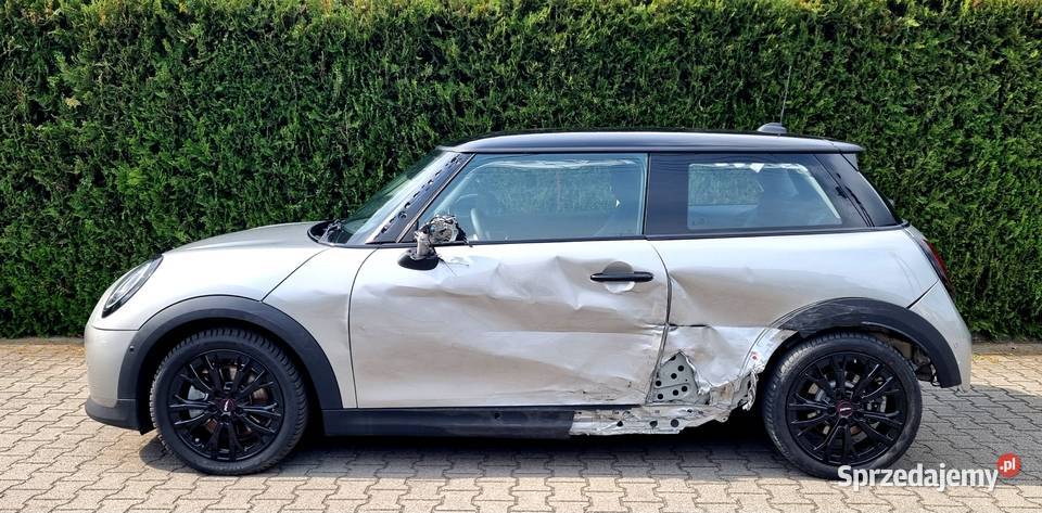 MINI Cooper C F66 2024r Nowy Model benzyna wielkopolskie Leszno