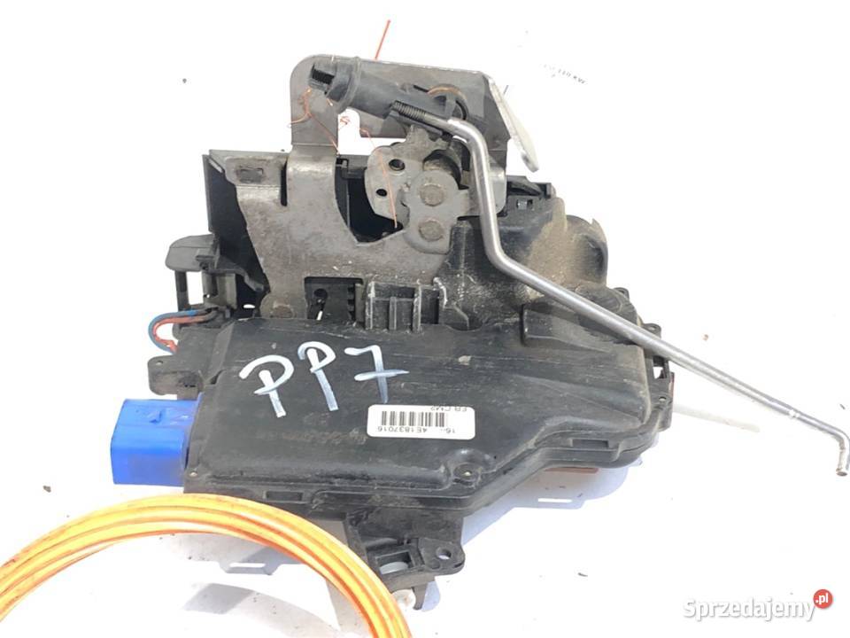 ZAMEK DRZWI PRAWY PRZÓD AUDI A3 8P Hatchback osobowe podkarpackie