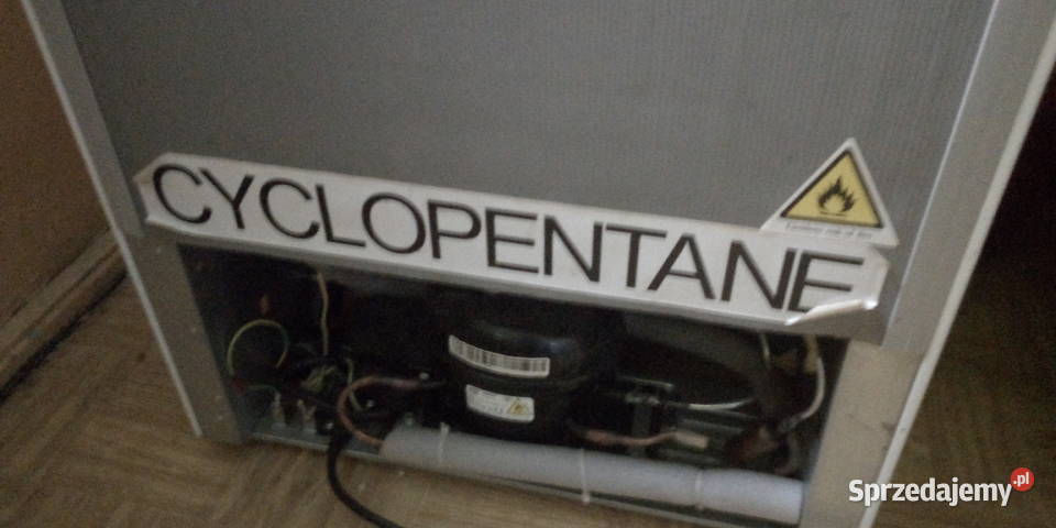 Sprzedam lodówkę używana marki Bomann Sosnowiec