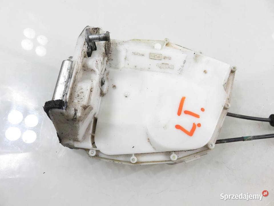 ZAMEK LEWY TYLNY SUZUKI SWIFT MK6 Zamki, wkładki i kluczyki małopolskie sprzedam