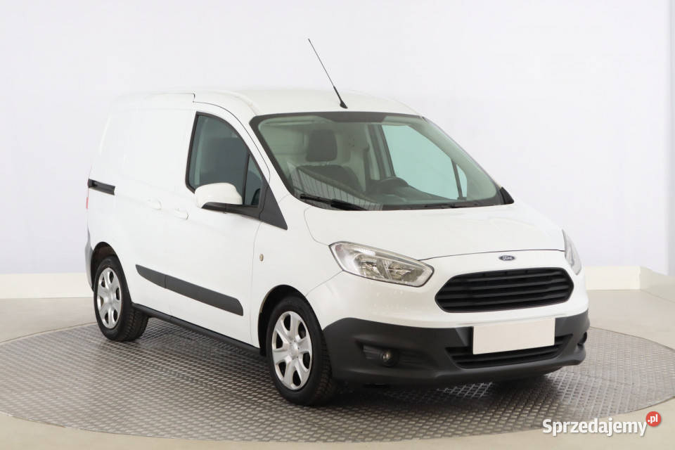 Ford Transit Courier 10 EcoBoost
