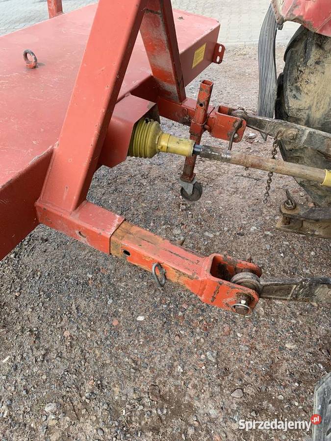 Zamiatarka do traktora na wom nieuszkodzony Unisław