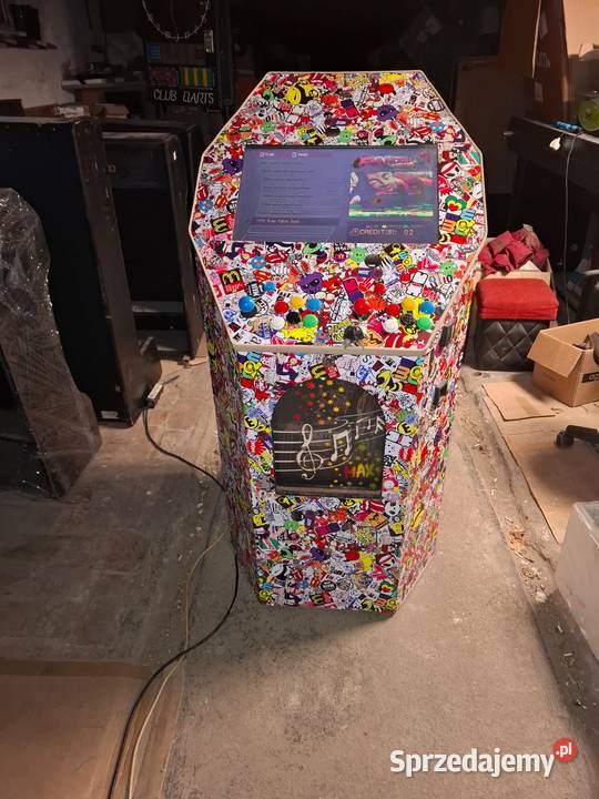 Automat do RETRO 10000 gier zręcznościowych Katowice