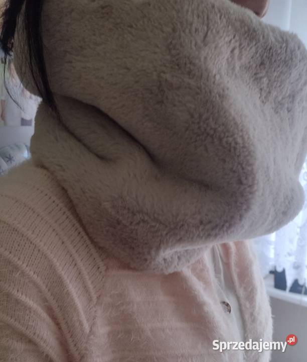 Szary Futrzany Komin kopertowy z Londynu szal małopolskie Kraków