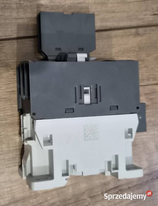 Stycznik ABB AF30300011 3P 3NO cewka 2460V ACDC Pozostałe pomorskie