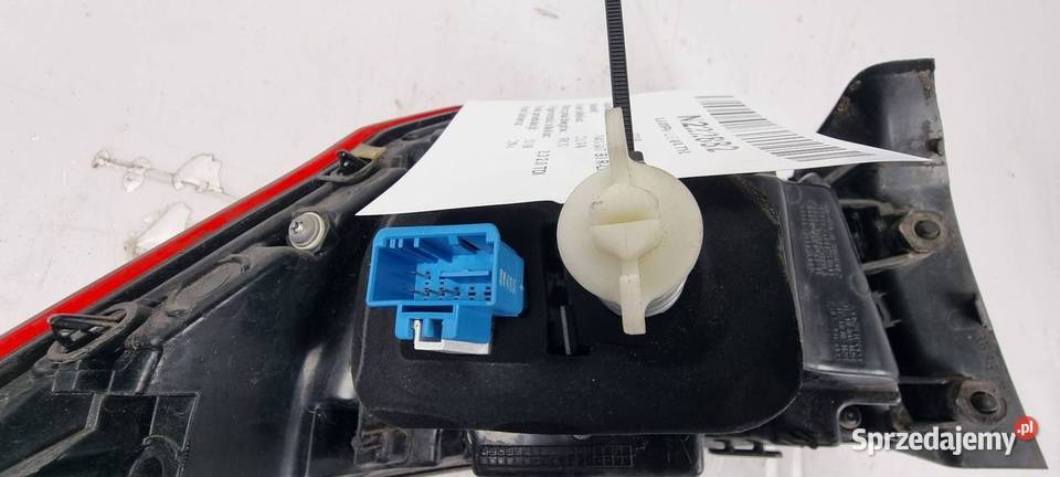 LAMPA LEWA TYŁ VOLKSWAGEN PASSAT B8 RLINE