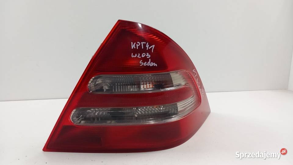 MERCEDES W203 SEDAN LAMPA TYŁ PRAWA Zbierkowo