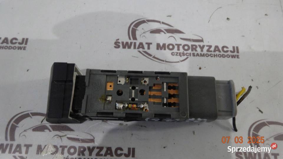 KIA SORENTO II 4x4 10r przełącznik zjazdu ze świętokrzyskie