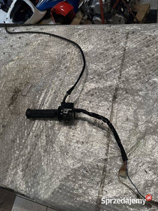 Suzuki GSX 400 ES Przełącznik kierownicy prawy wielkopolskie
