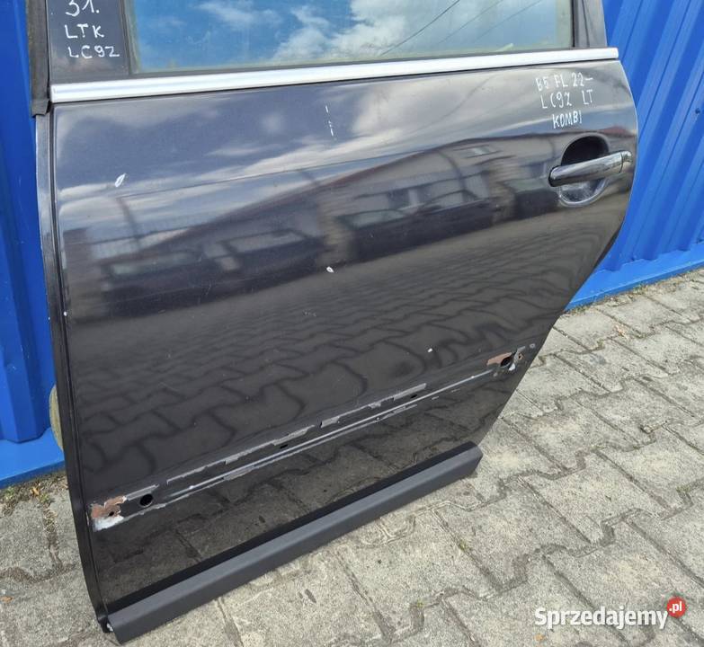 DRZWI TYŁ LEWY LEWE VW PASSAT B5 FL KOMBI LC9Z świętokrzyskie Działoszyce