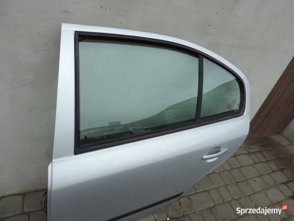 SKODA OCTAVIA 1 HB 5D DRZWI LEWY TYŁ TYLNY osobowe Nowy Sącz
