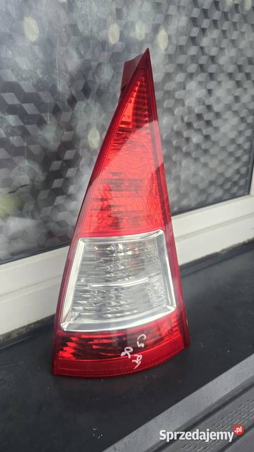 Lampa prawy tył citroen c3 2004 Sosnowiec