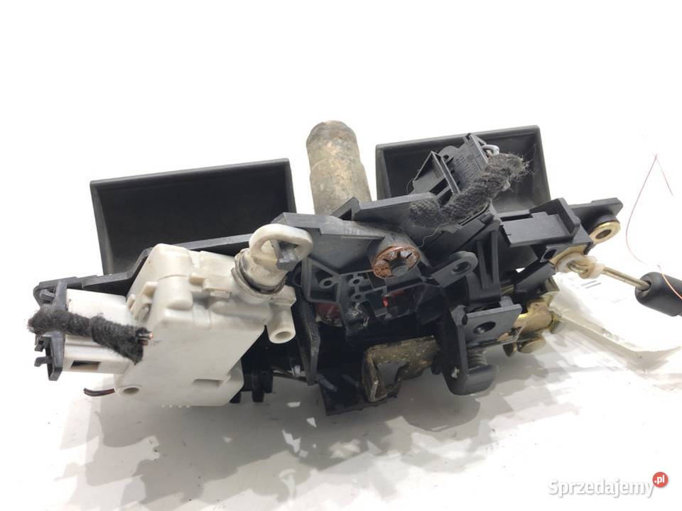 KLAMKA KLAPY TYŁ AUDI A6 C5 8D9827565H Hatchback podkarpackie