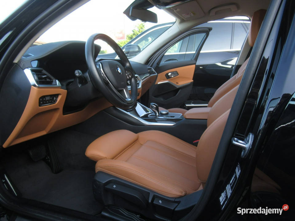 BMW 318 BEZWYPADKOWY NAVI El klapa Ambient Salon serwisowany w ASO Warszawa
