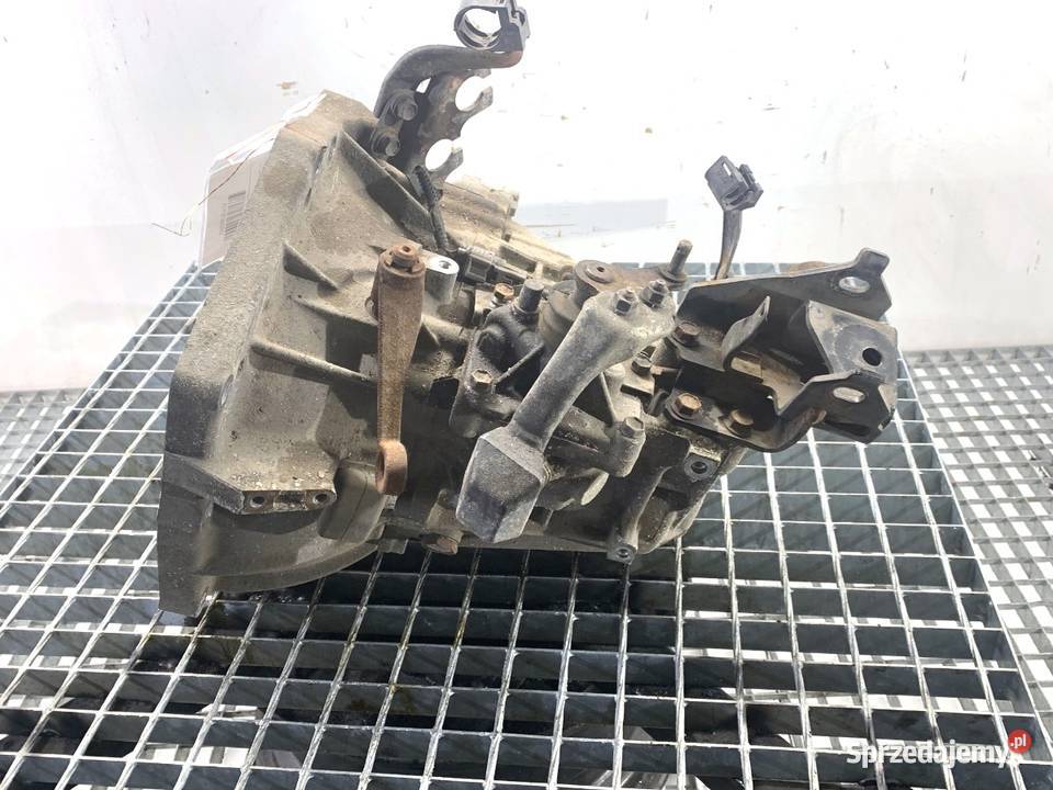 SKRZYNIA BIEGÓW TOYOTA YARIS III 20TT06 10 69