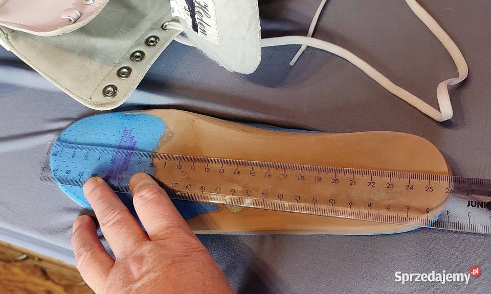 Łyżwy figurowe białe rozmiar 41 wkładka 26 17 Jasień