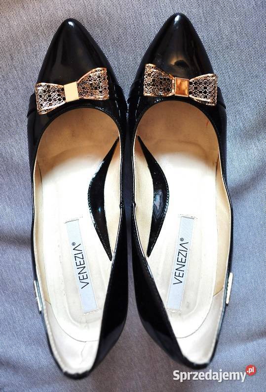 Venezia czarne lakierowane szpilki 39