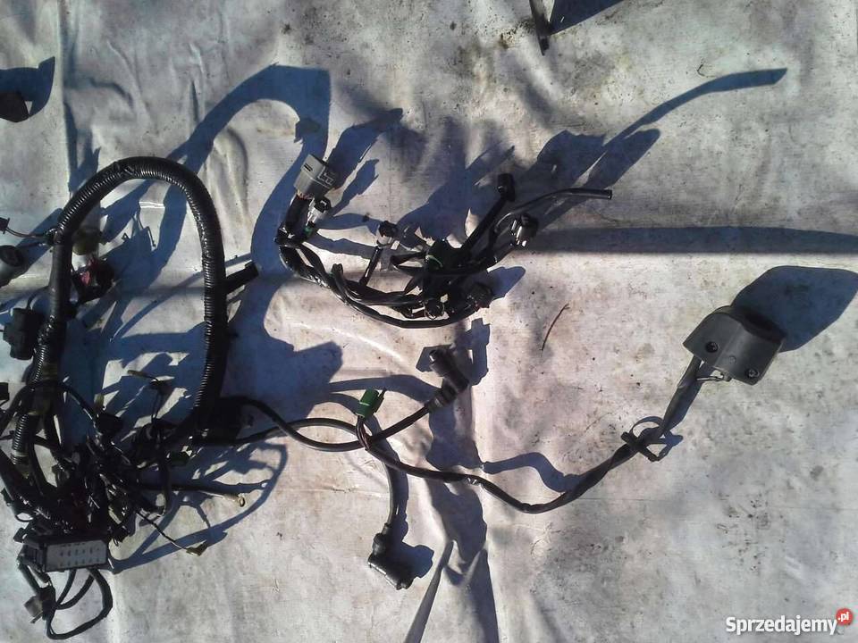 Kawasaki er 5 czesci silnikowe i nie Poznań