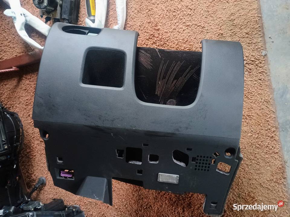 Dolna osłona kolumny kierowniczej Audi A3 8P Radymno sprzedam