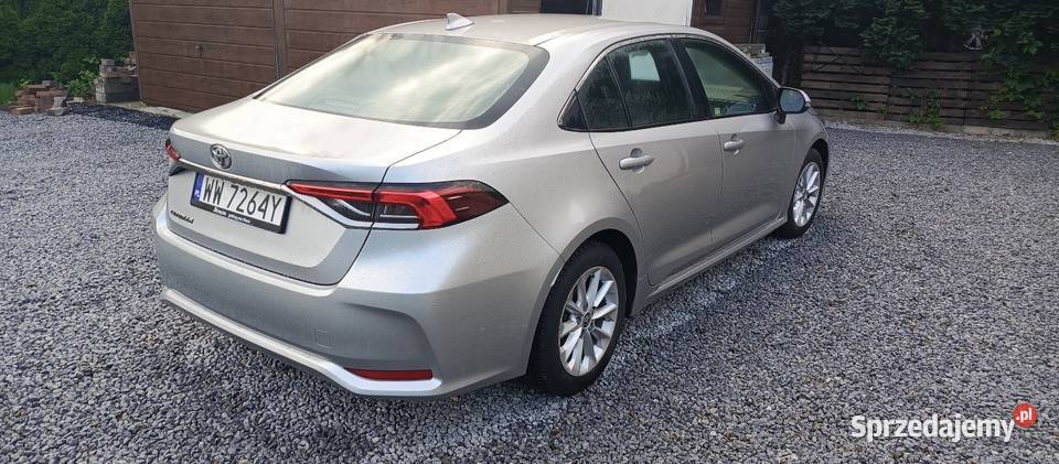 Toyota Corolla XII 15 2022 kupiony w polskim salonie Dąbrowa Górnicza
