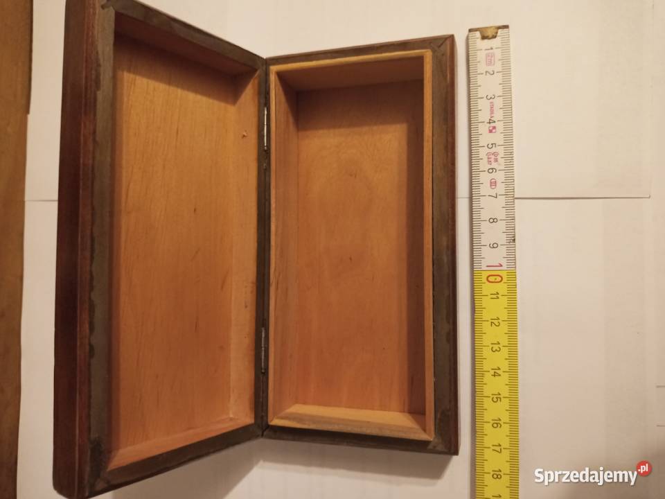 Szkatułka drewniana PRL Szczecinek