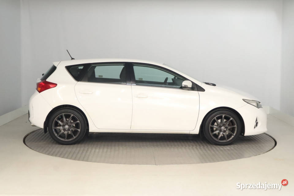 Toyota Auris 20 D4D Hatchback Zabrze sprzedam