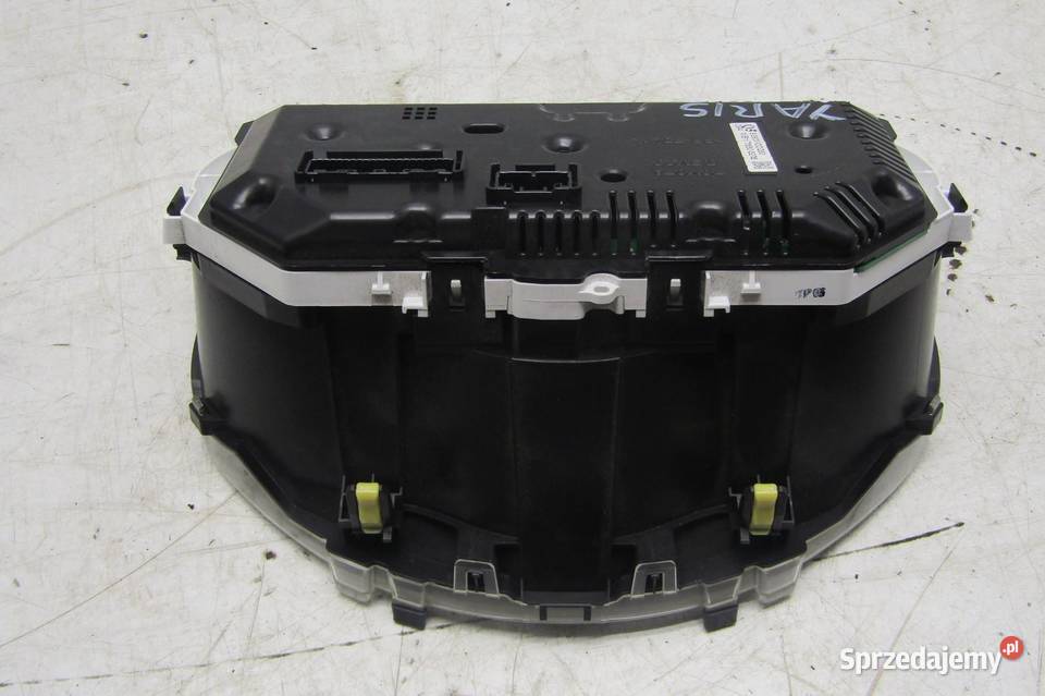 LICZNIK ZEGARY 13 VVTi TOYOTA YARIS III osobowe lubelskie sprzedam