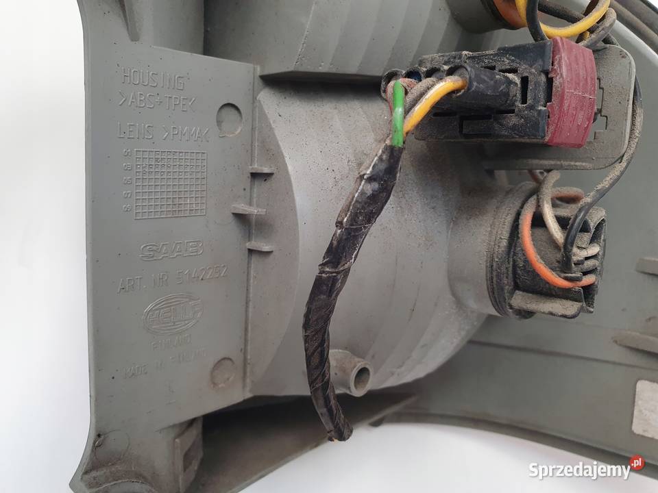 Saab 95 I lift 0105r Sedan TYLNA LAMPA LEWA lewy osobowe Rudka