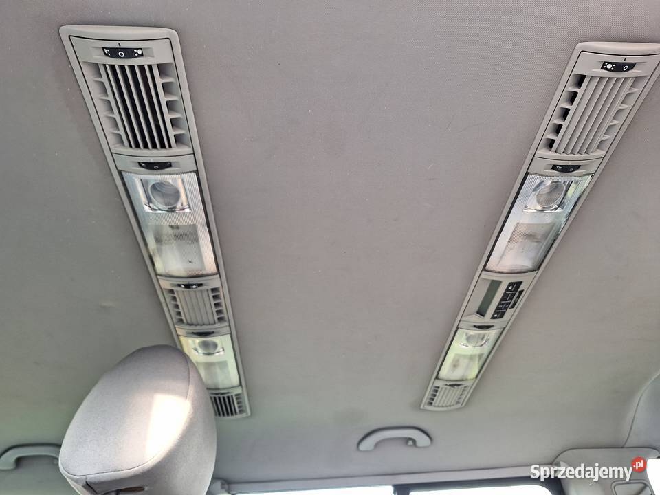 Wyporzyczalnia samochodów VW T5 Lang 9 osobowy Raczyn wynajem pojazdu