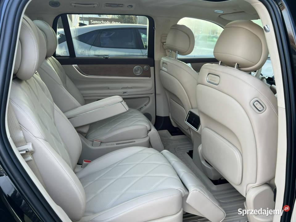 Aito M9 AITO M9 Ultra 6Seat 4WD HREV 15T 365kw Piotrków Trybunalski sprzedam