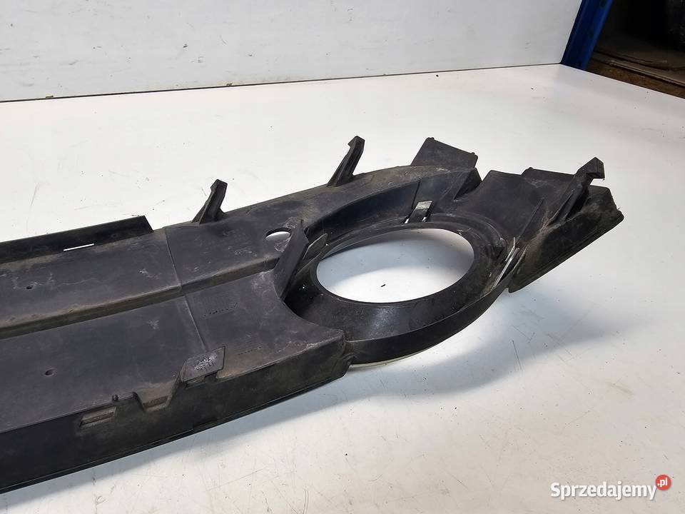 KRATKA ATRAPA ZDERZAKA LEWA AUDI A5 8T 8T0807681 Przystajń
