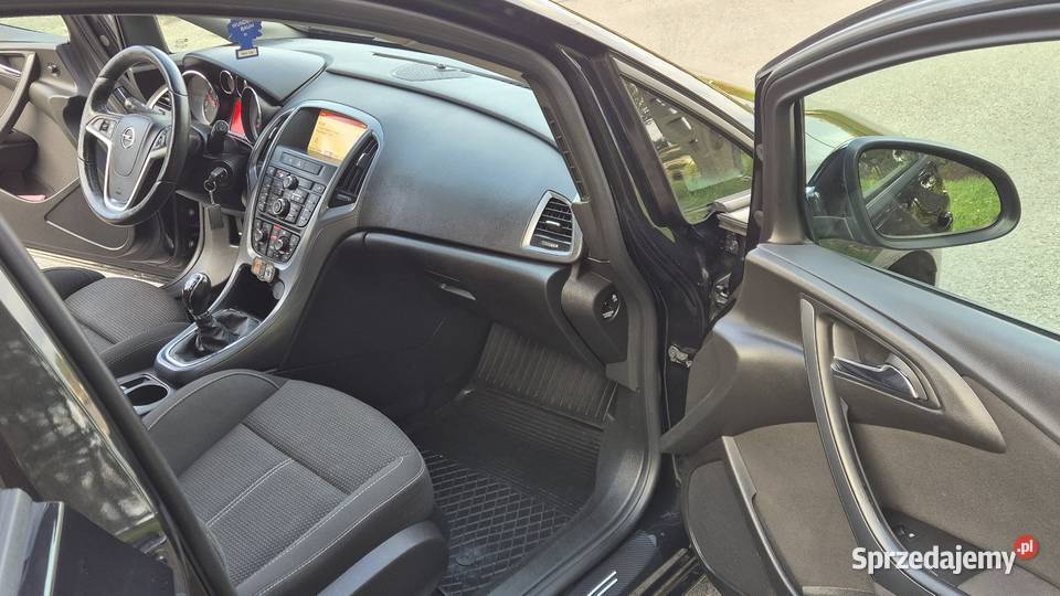 OPEL ASTRA J LIFT 16 CDTI ZAREJESTROWANY KLIMA świętokrzyskie sprzedam