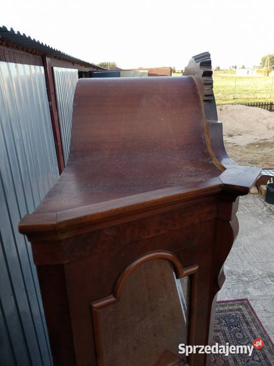 Witrynę sprzedam Kredensy i witryny Borówno