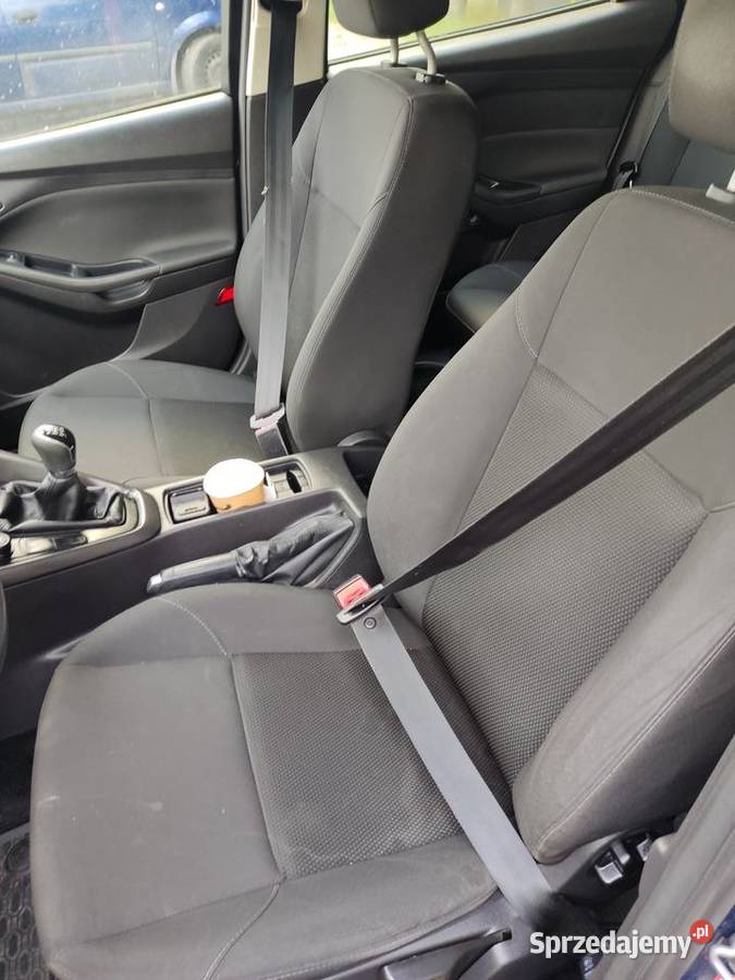 Ford Focus 10 benz 2016r Nowy rozrzad i turbo benzyna Zduńska Wola