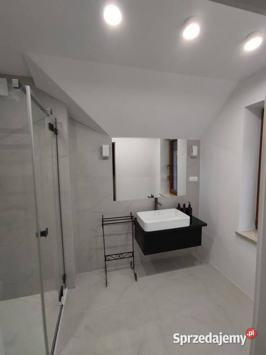 Kompleksowe Remonty i Wykończenia Wnętrz Łanięta