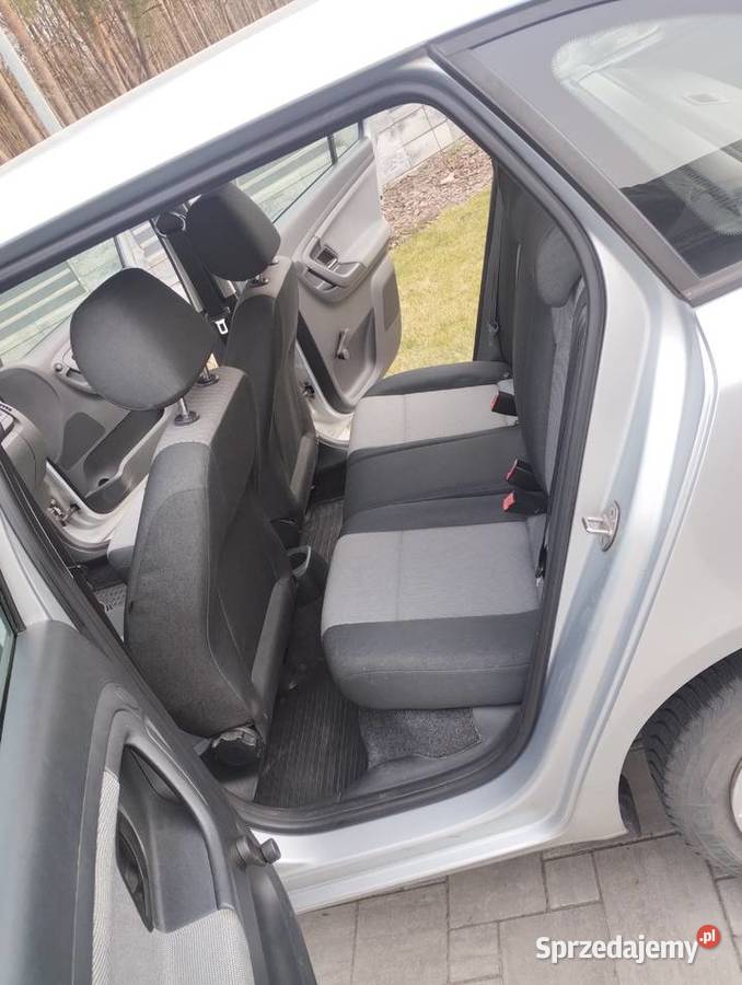 Skoda Fabia COMBI 16 TDI DPF 2010 Srebrna Leoncin sprzedam