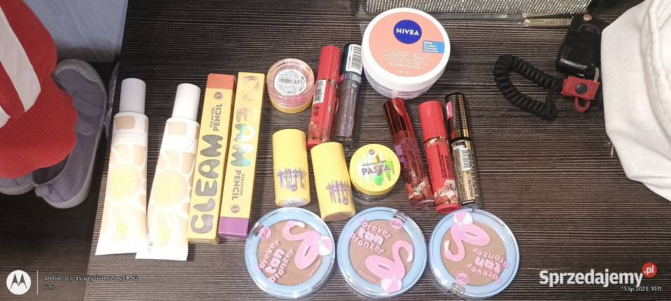 Sprzedam nowe kosmetyki damskie Gliwice