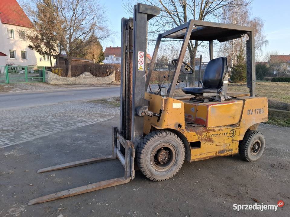 Wózek widłowy Bułgar DV 1786 silnik Perkins 4 w Targoszyn