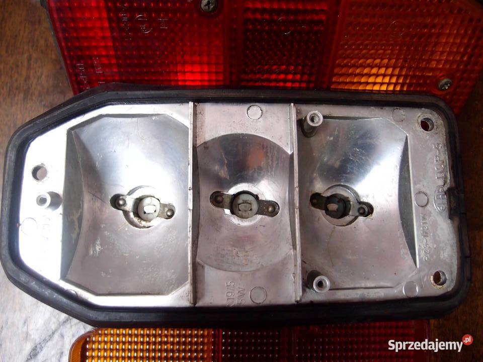 Lampy tylne do terenowego ARO 243 made in Łódź