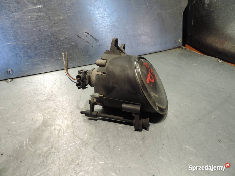 AUDI A4 B6 HALOGEN PRAWY