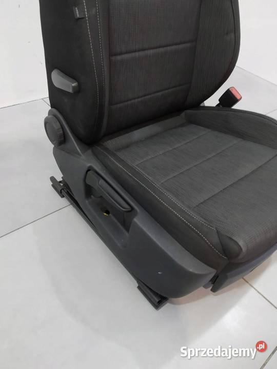 FOTELE PRAWY PRZÓD PASAŻERA 3V Skoda Superb III osobowe sprzedam