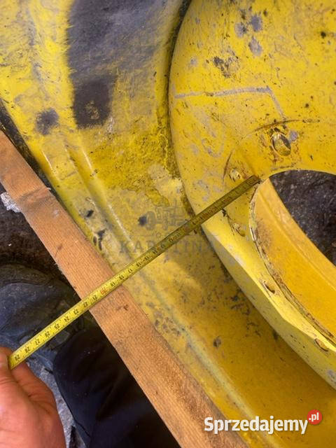 Felga John Deere 15x28 AL118869