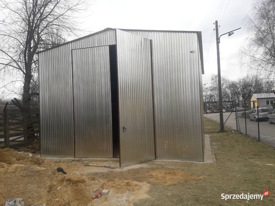 F4 Garaż blaszany 7x6 Bramy Uchylne Kraśnik