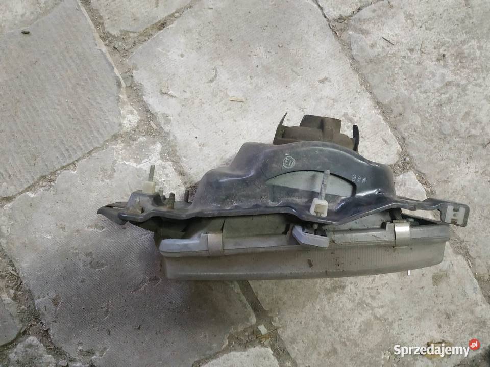 Subaru Justy 1990 1991 lampa przód lewa przednia Byków